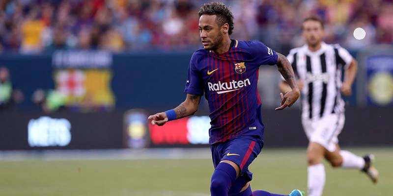 Cầu thủ Neymar là ngôi sao xuất sắc